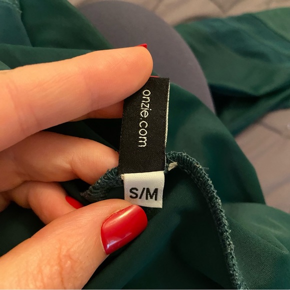 Onzie size small/medium Flow Mesh Insert High Rise Legging pant and bralette top - Picture 7 of 11